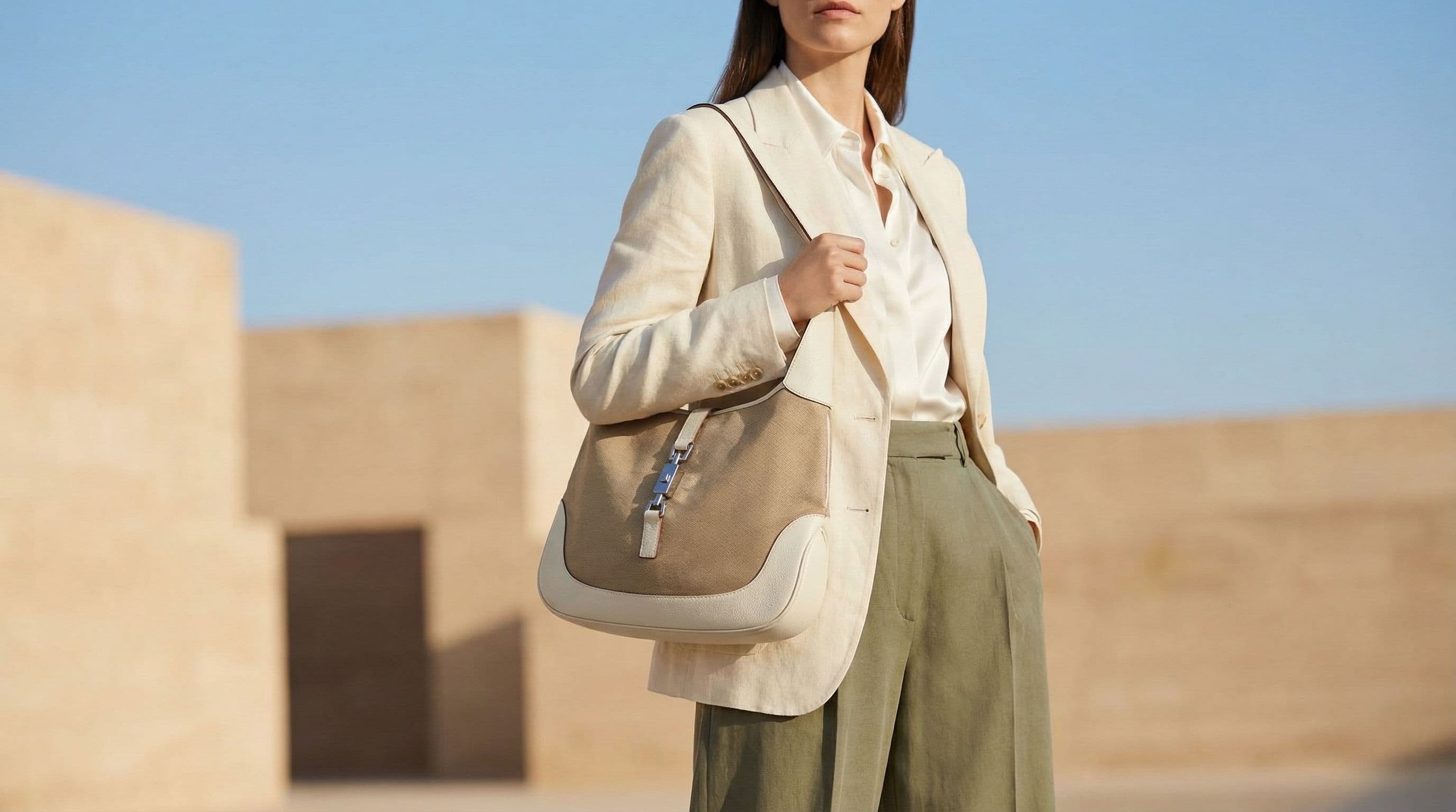 Gucci 1961 Canvas Leather Jackie Shoulder Bag - Image 4